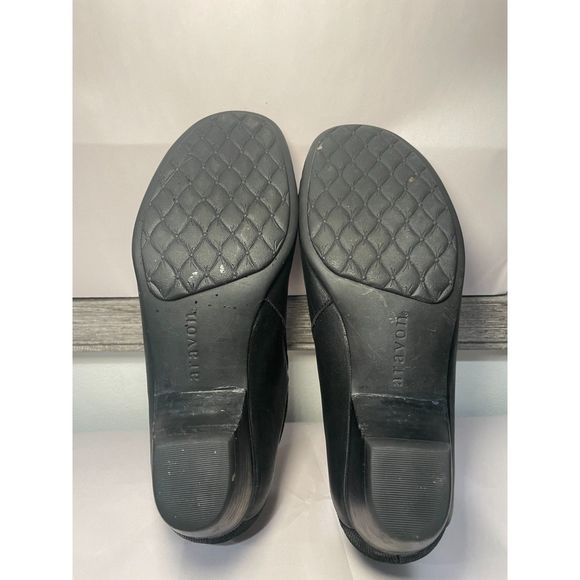 Aravon Women's Provence Asymmetrical Slipon‎ Pump Black Leather 7.5 US / 5UK - Picture 13 of 13